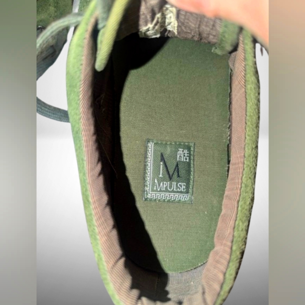 Impulse Shoes - Picture 3 of 4